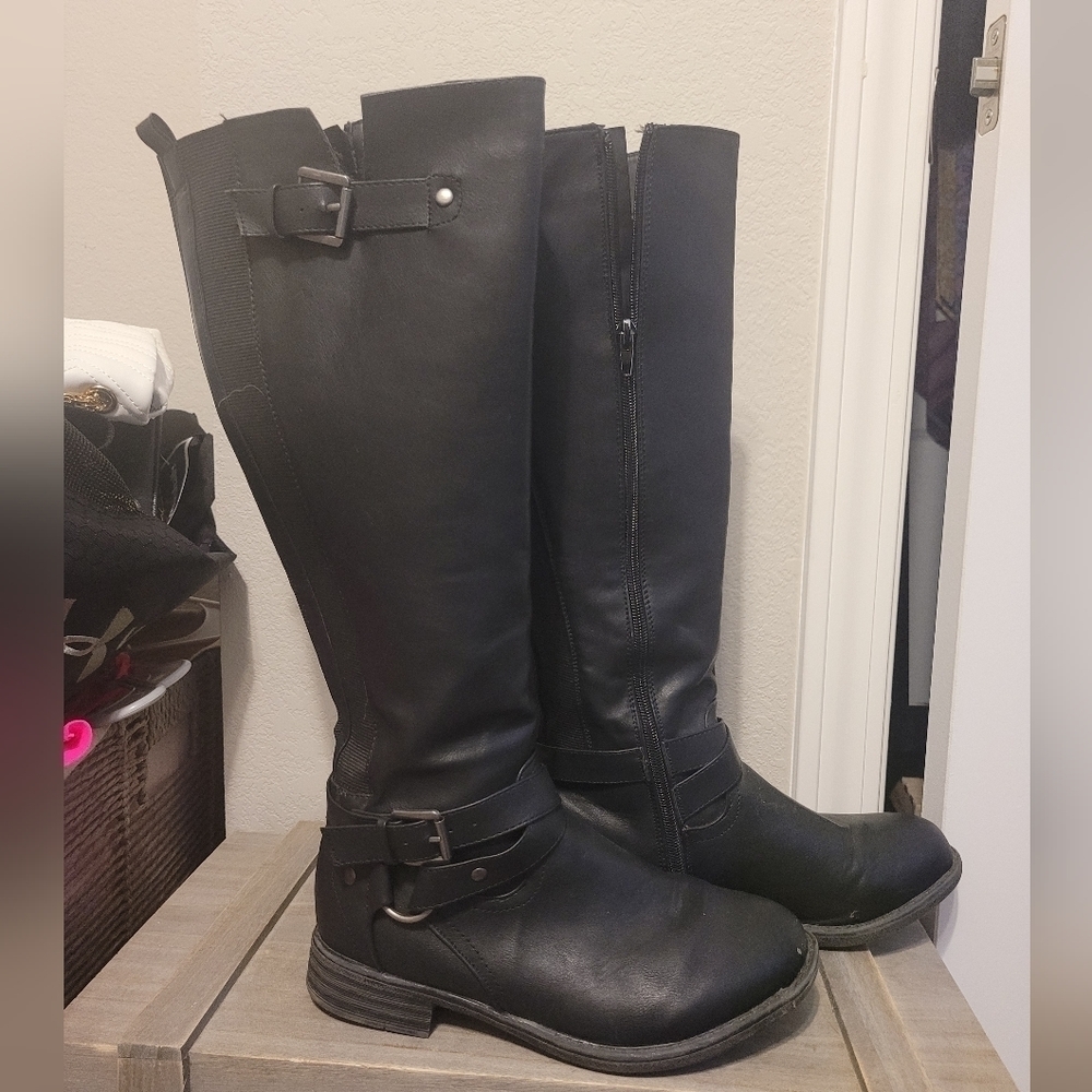 Rue21 Black Calf Height Zip Boots